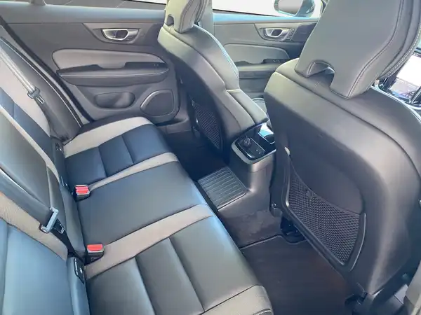 VOLVO V60 (13/22)