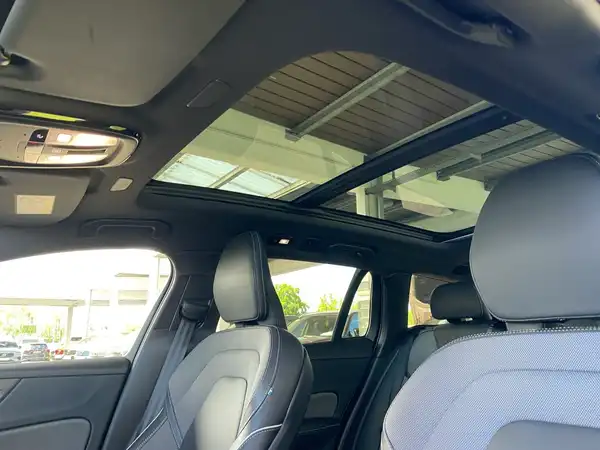 VOLVO V60 (20/22)