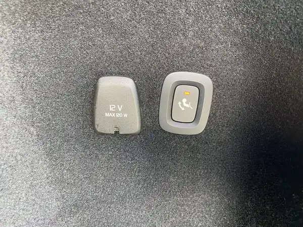 VOLVO V60 (21/22)