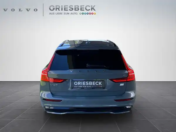 VOLVO V60 (4/22)