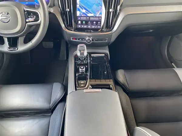 VOLVO V60 (9/20)