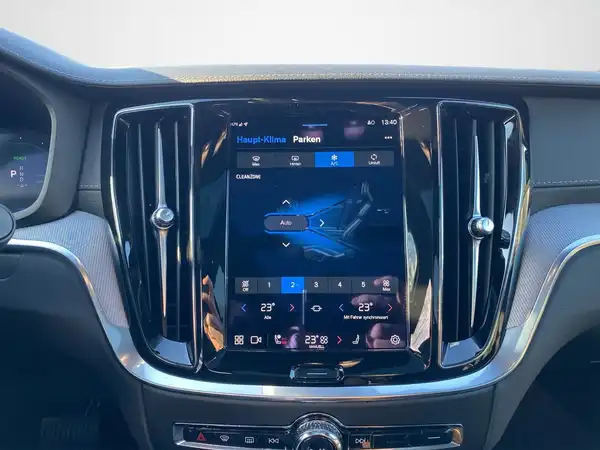 VOLVO V60 (11/23)