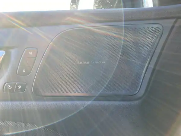 VOLVO V60 (18/23)