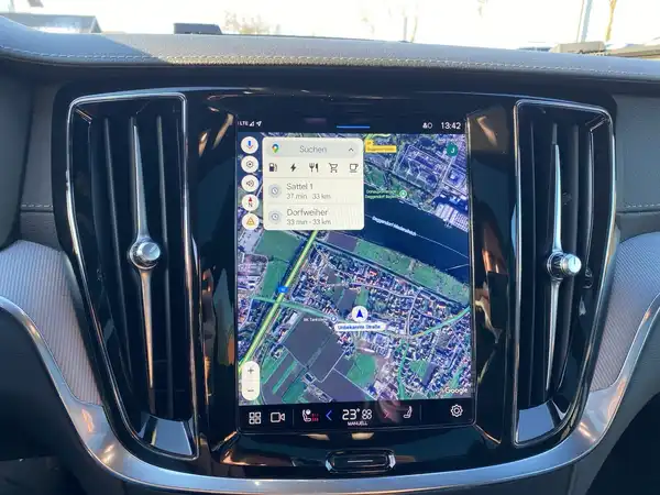VOLVO V60 (19/23)