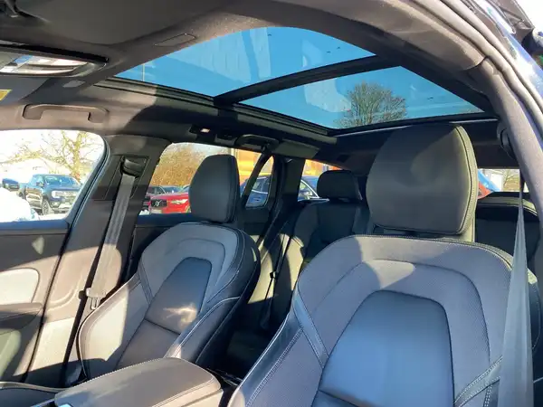 VOLVO V60 (21/23)