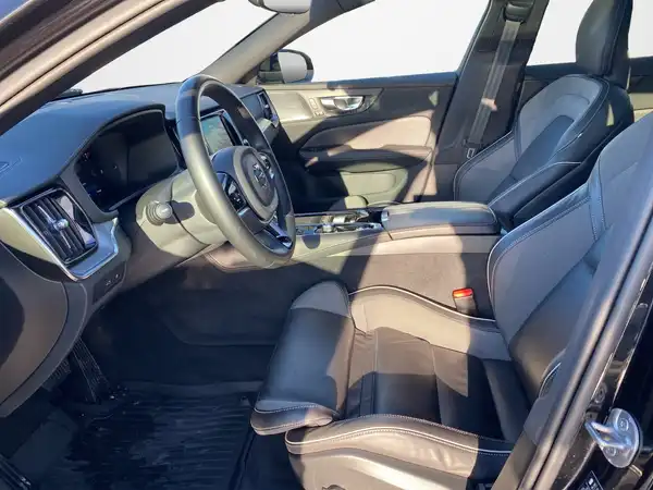 VOLVO V60 (7/23)