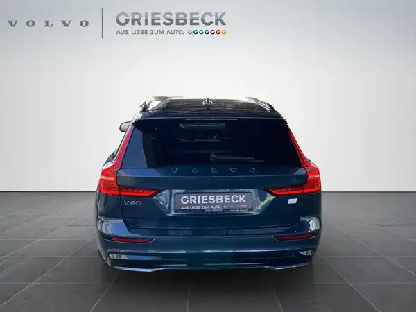 VOLVO V60 (4/21)