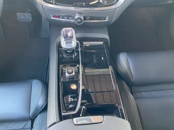 VOLVO V60 (9/21)