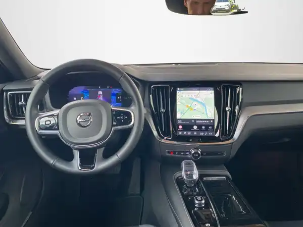 VOLVO V60 (8/20)