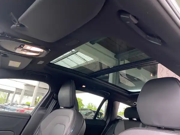 VOLVO V60 (20/22)