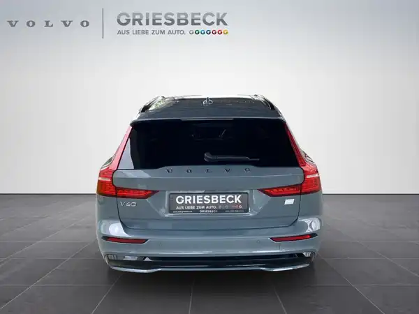 VOLVO V60 (4/22)