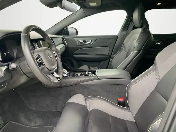 VOLVO V60 (7/22)