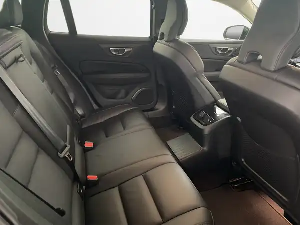 VOLVO V60 (12/20)