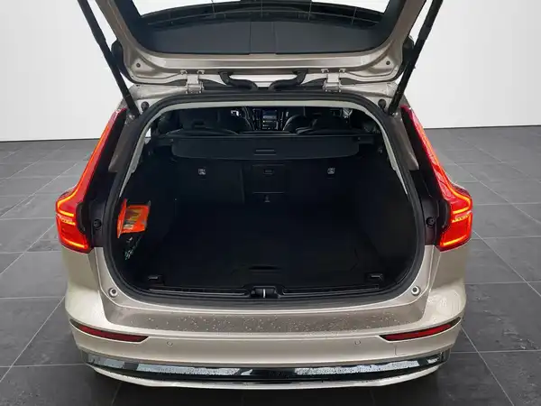 VOLVO V60 (13/20)