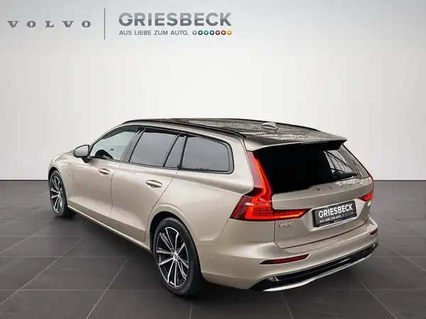 VOLVO V60 (3/20)