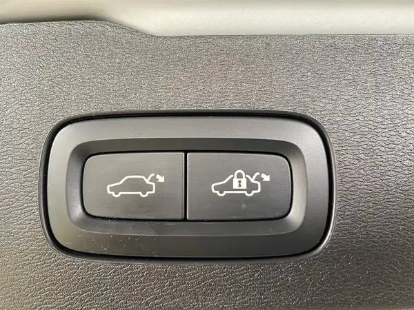 VOLVO V60 (20/20)
