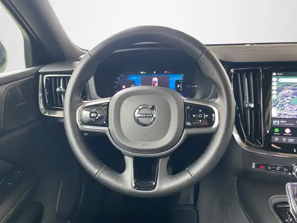 VOLVO V60 (10/20)
