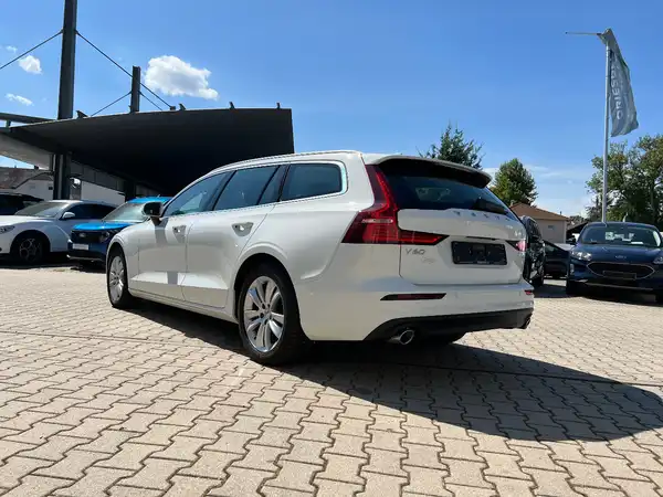 VOLVO V60 (2/27)