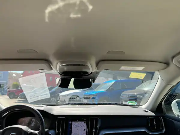 VOLVO V60 (19/27)