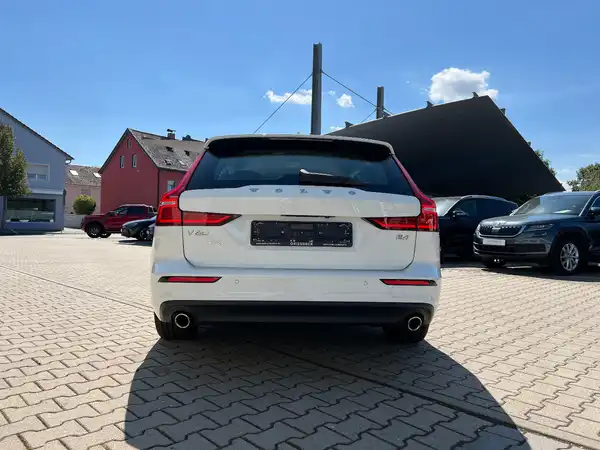 VOLVO V60 (3/27)