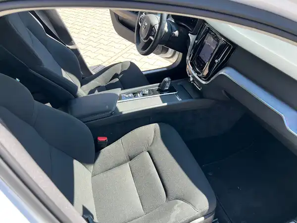 VOLVO V60 (21/27)