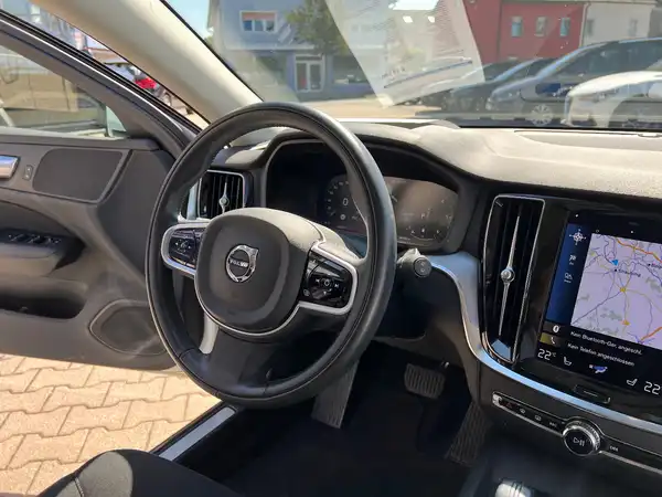 VOLVO V60 (26/27)