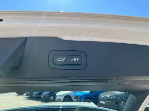 VOLVO V60 (8/27)