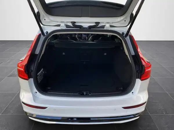 VOLVO V60 (14/20)