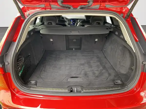 VOLVO V60 (14/19)
