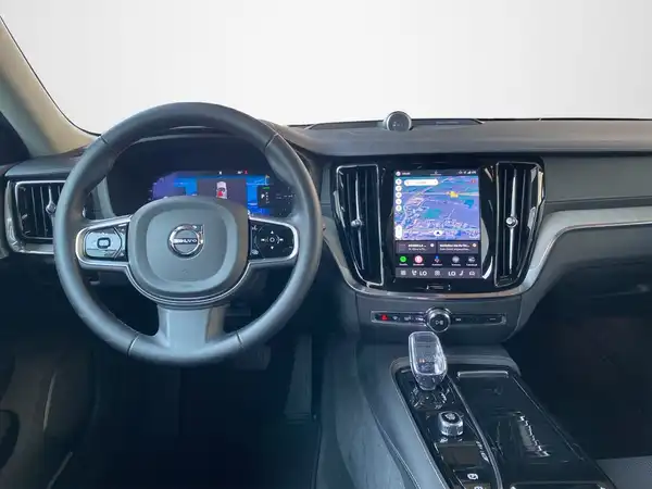 VOLVO V60 (8/23)