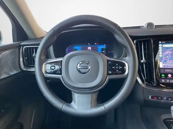 VOLVO V60 (10/23)