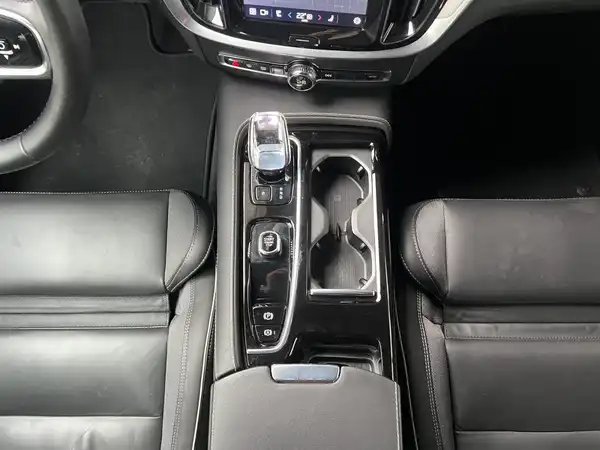 VOLVO V60 (14/20)