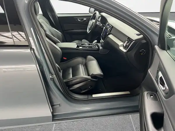 VOLVO V60 (18/20)