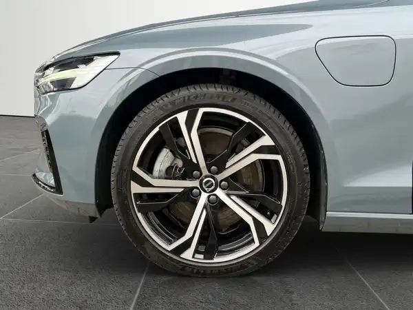 VOLVO V60 (8/20)