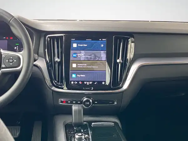 VOLVO V60 (9/21)
