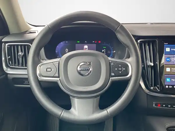 VOLVO V60 (10/21)