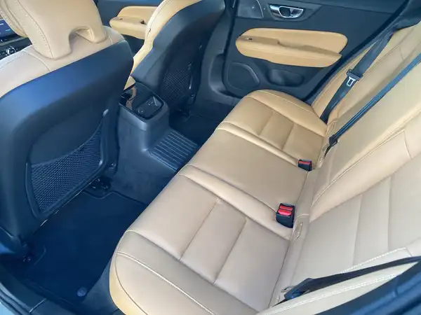 VOLVO V60 (15/19)
