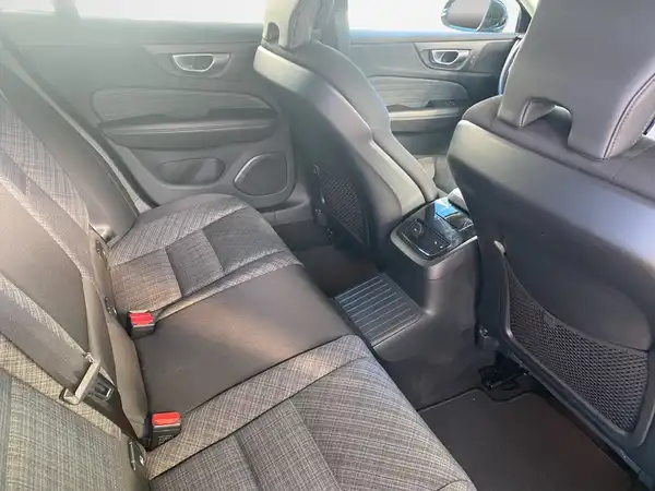 VOLVO V60 (13/21)