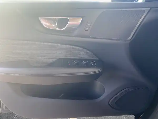 VOLVO V60 (17/21)