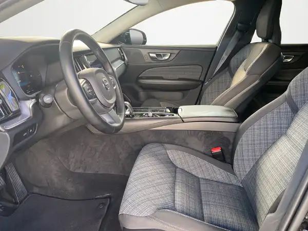 VOLVO V60 (7/21)
