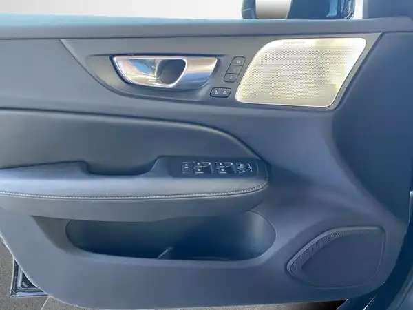 VOLVO V60 (17/22)