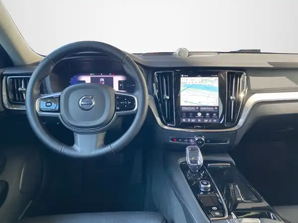 VOLVO V60 (8/22)
