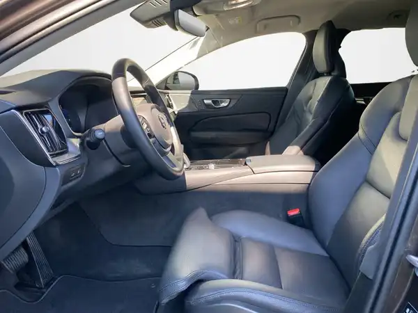 VOLVO V60 (7/22)