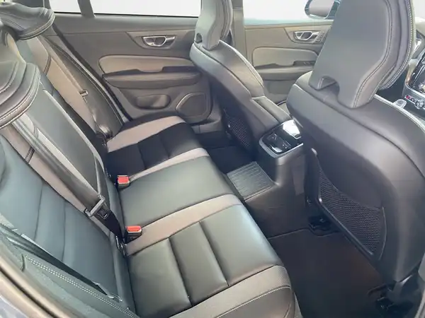 VOLVO V60 (13/23)