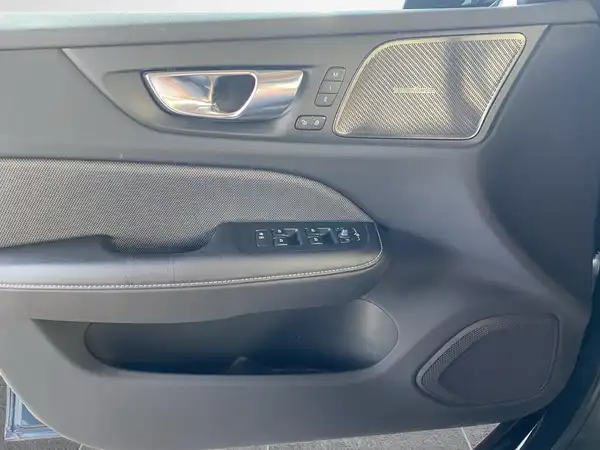 VOLVO V60 (17/23)