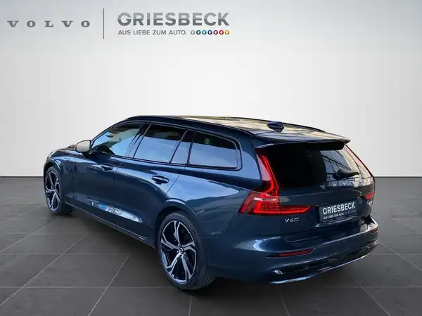 VOLVO V60 (3/23)