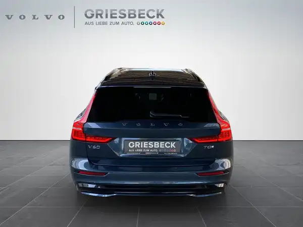 VOLVO V60 (4/23)