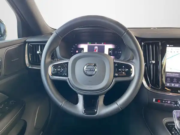 VOLVO V60 (10/23)