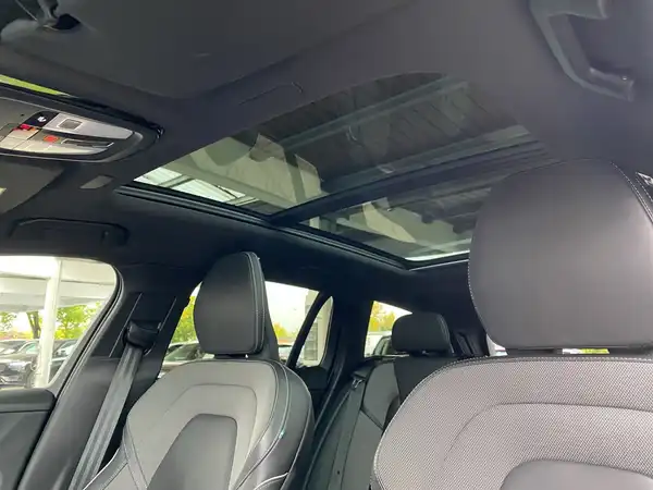 VOLVO V60 (19/22)