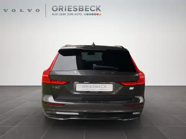 VOLVO V60 (4/22)